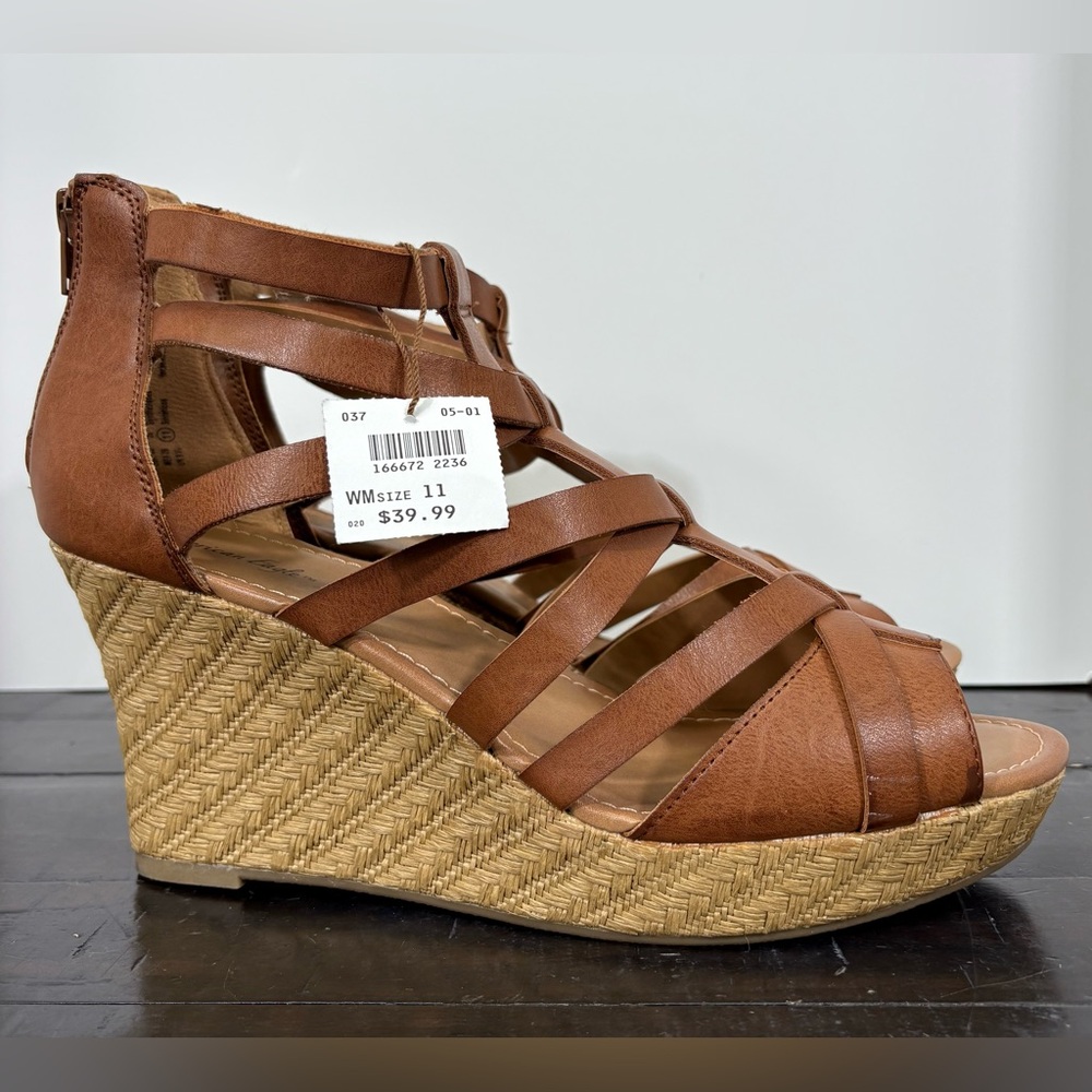 NWT American Eagle Outfitters Strappy Wedge Sandals Size 11 - Picture 7 of 10